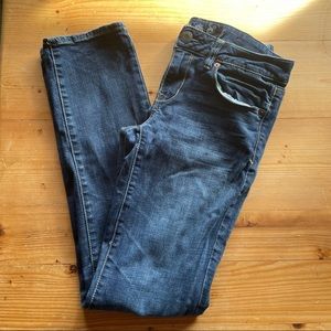 American Eagle women’s jeans